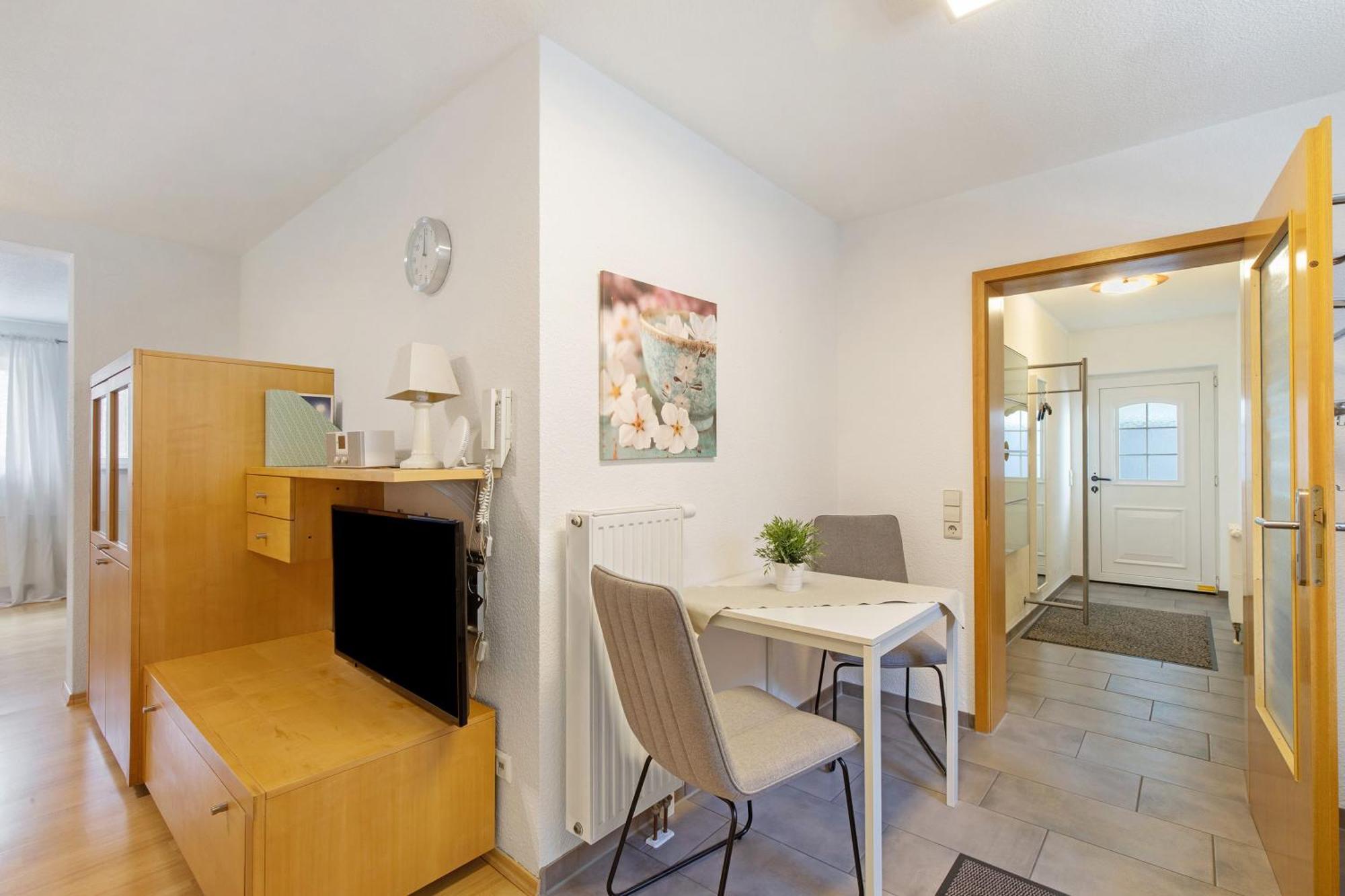 Ferienwohnung Emilia, 36Qm Münsingen Dış mekan fotoğraf
